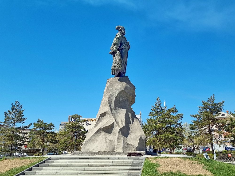 Памятник Ерофею Хабарову