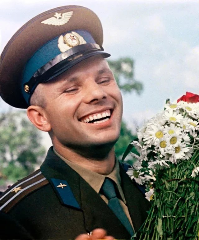 🇷🇺Юрий Гагарин: первый шаг во Вселенную