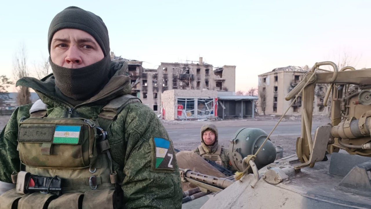 🧧 Ялиль Алибаков 16 лет отдал службе в горячих точках, а потом 1,5 года провёл в зоне СВО.