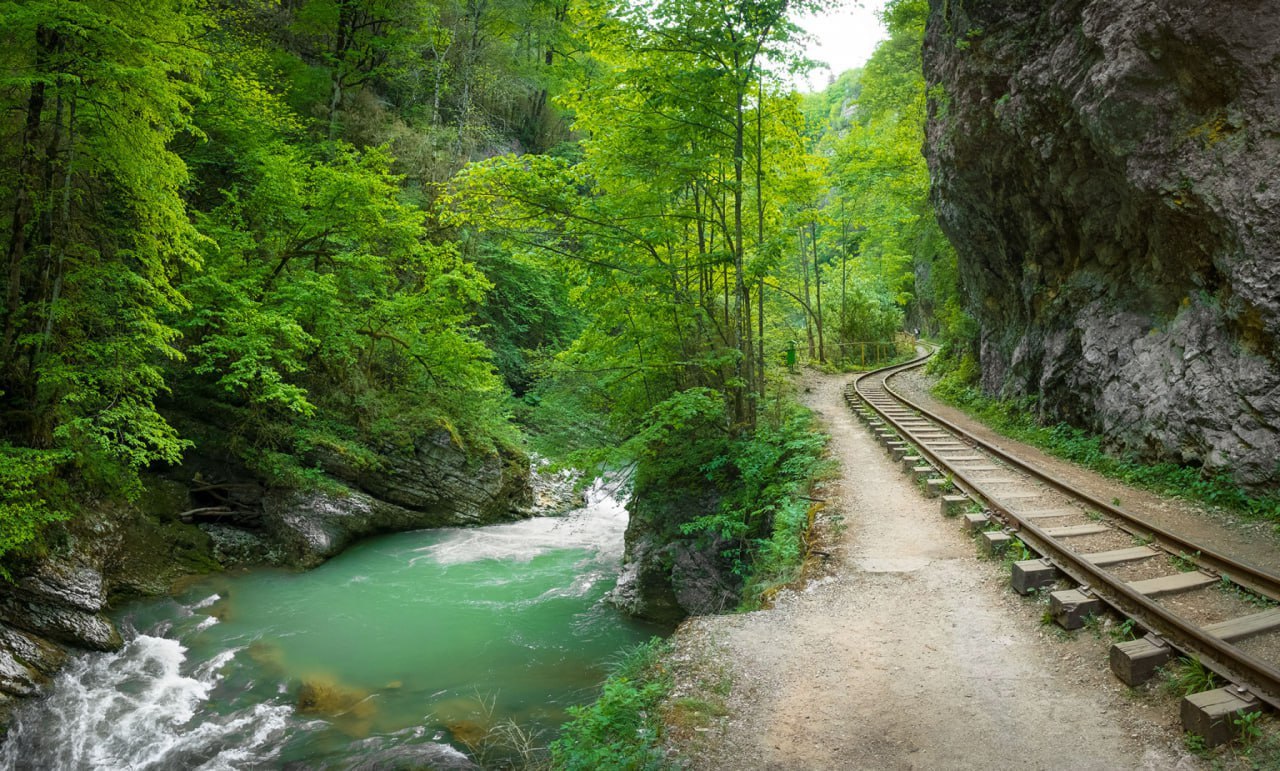 🏞 Специальные условия для участников СВО в Гуамском ущелье!